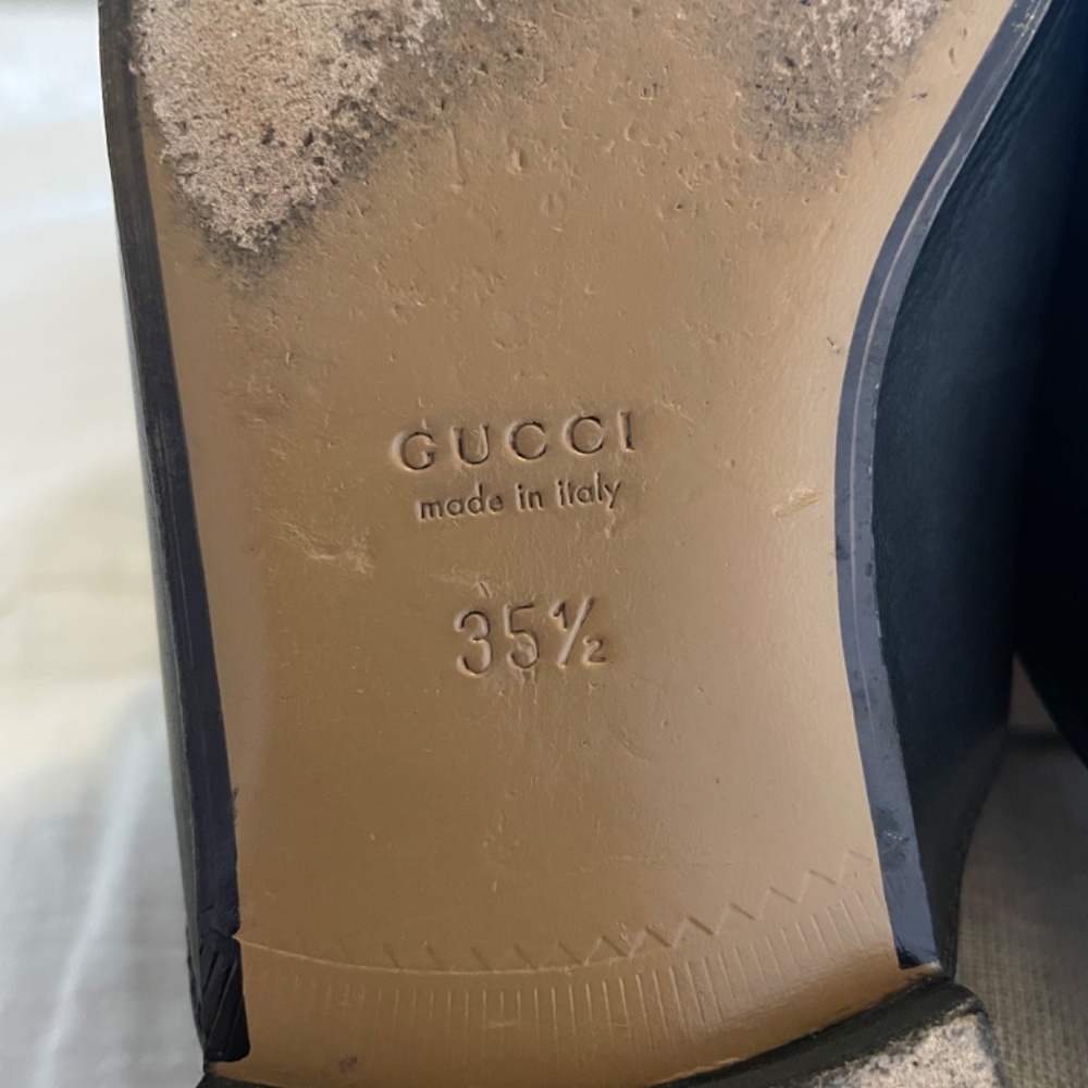 Gucci Princeton Black Leather Horsebit Loafers with Gold Hardware - Picture 6 of 6